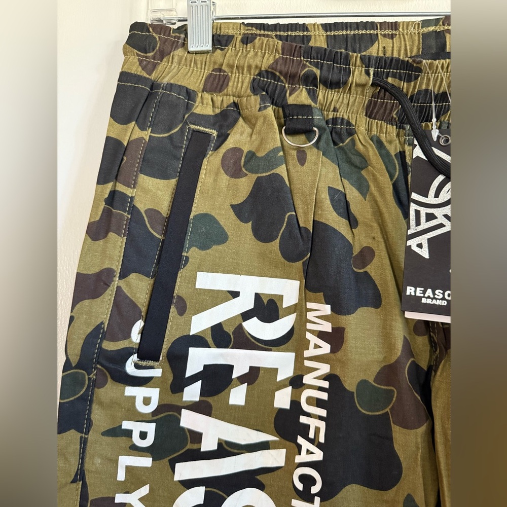 Reason Camouflage Cargo Pants, Size Large NWT - Picture 9 of 11